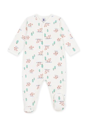 Witte babyromper met lange mouwen en voetjes, versierd met rode en bruine puppy’s en groene dennenboom patronen.