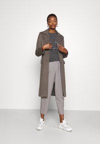 Bruuns Bazaar CINDY DAGNY PANT - Calças - grey melange