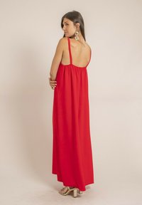 Dona x Lisa LONGUE FLUIDE IDOZANE - Robe longue - rouge