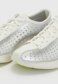 Nike Sportswear AIR SUPERFLY - Sapatilhas - pale ivory/silver-coloured