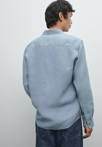 Massimo Dutti LIGHTWEIGHT SLIM FIT - Camicia - blue