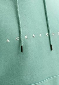 JJESTAR HOOD - Majica s kapuljačom - mineral blue