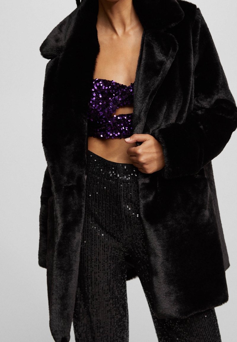 PULL&BEAR Krátký kabát - mottled black