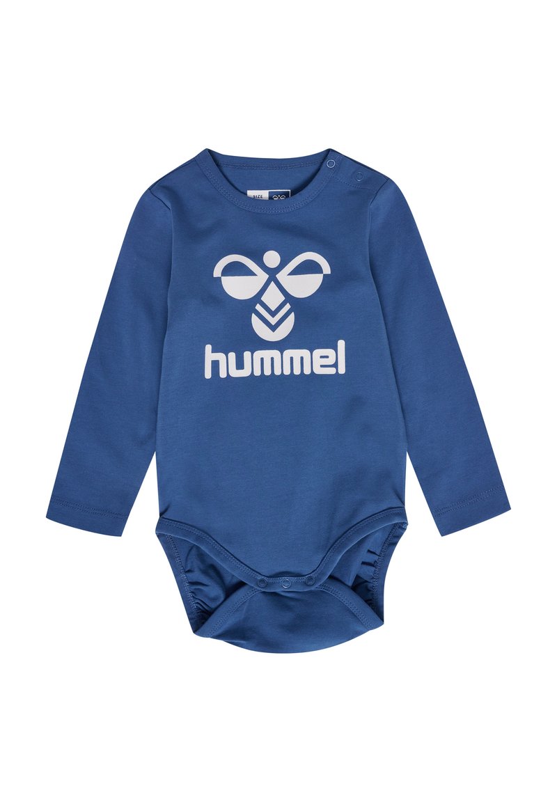 Blauw longsleeve bodysuit van zacht materiaal, met een groot wit logo "hummel" en een keverontwerp op de voorkant, met drukknoopsluiting onderaan.