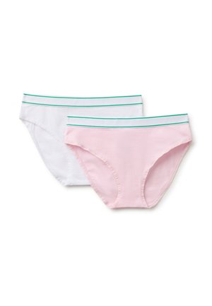 Twee katoenen bikinislips met elastische tailles, één wit en één lichtroze, beide met een dunne groene streep.