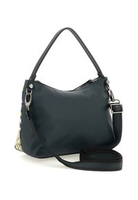 Borsa in pelle verde scuro con manico corto, cinturino lungo rimovibile, hardware argentato e chiusura con zip, presentata su sfondo bianco.