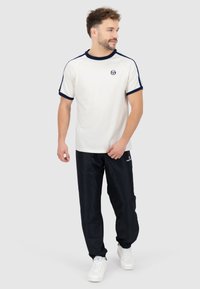 Sergio Tacchini HADOW RINGER - Tekninen t-paita - gardenia