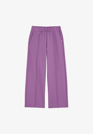 Pantalones de pierna ancha morados hechos de tela suave, con una cinturilla, dos bolsillos laterales y un pequeño detalle de logo en la parte delantera.