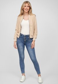 Cloud 5ive MIT ZIPPER - Lukuga pusa - beige