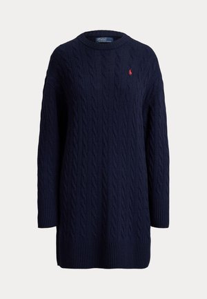 Granatowa, dzianinowa sukienka swetrowa z długim rękawem, z okrągłym dekoltem i małym czerwonym logo na lewej stronie klatki piersiowej od Polo Ralph Lauren.