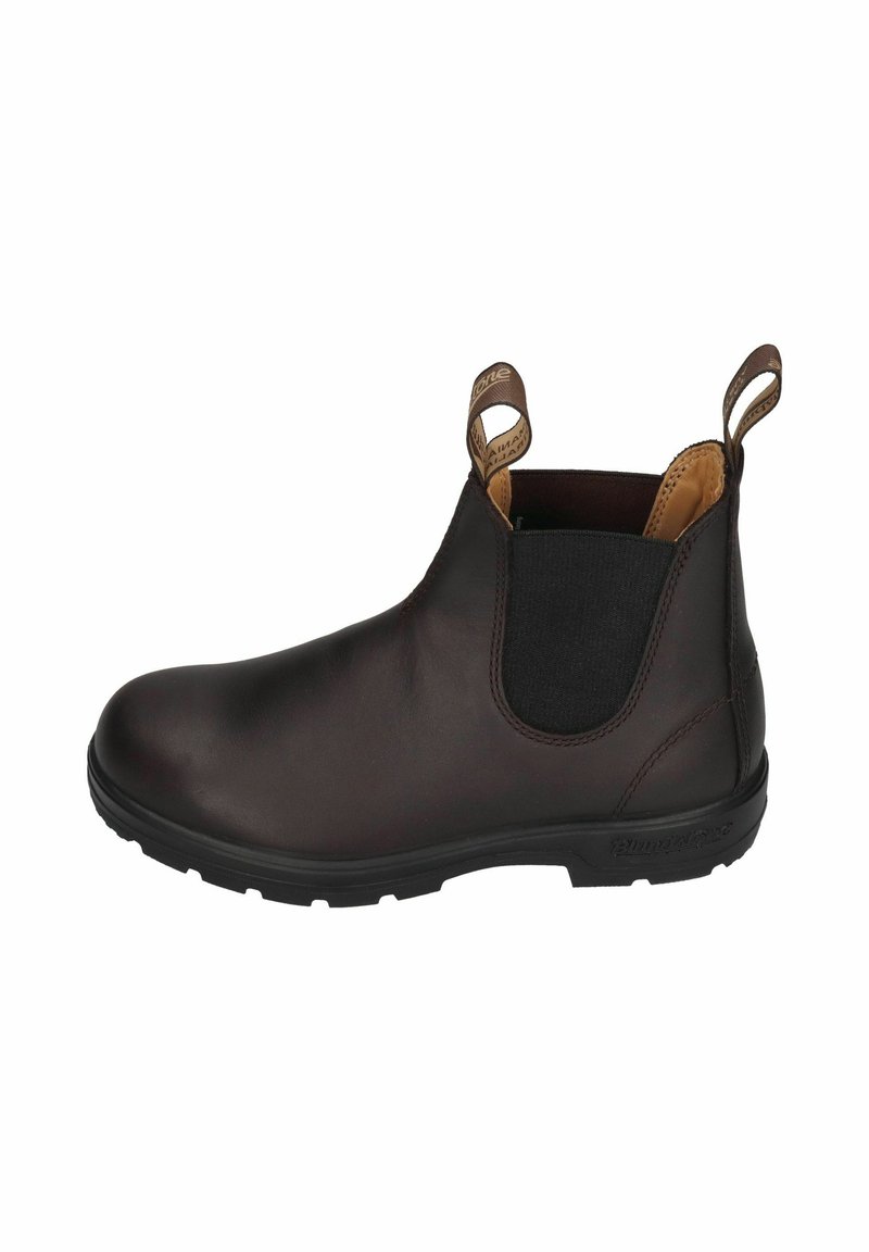 Braune Chelsea-Stiefel aus Leder mit elastischen Seitenteilen, Zuglaschen, rundem Zehenbereich und Gummisohlen. Einfaches und funktionales Design.