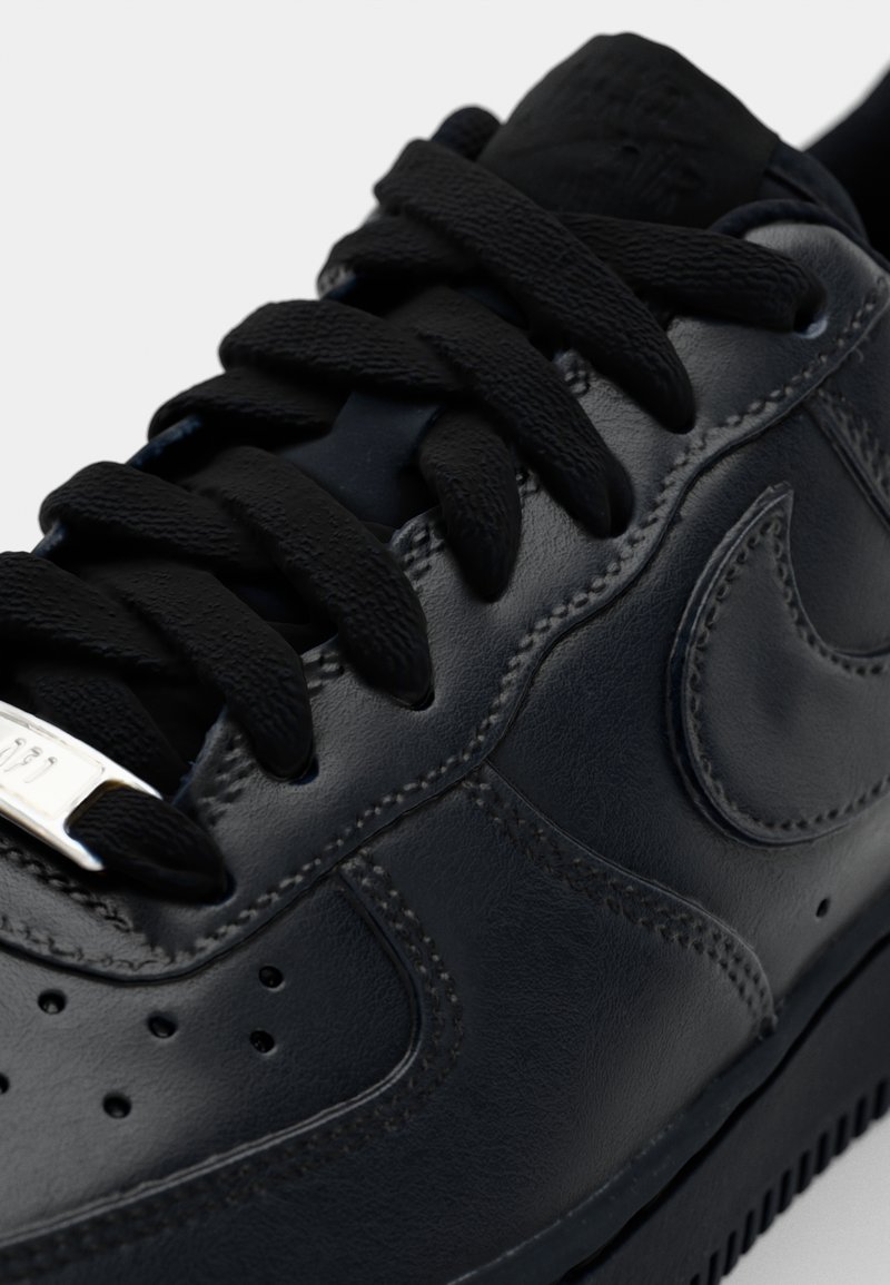 Nike Sportswear AIR FORCE 1 07 - Tenisky - black