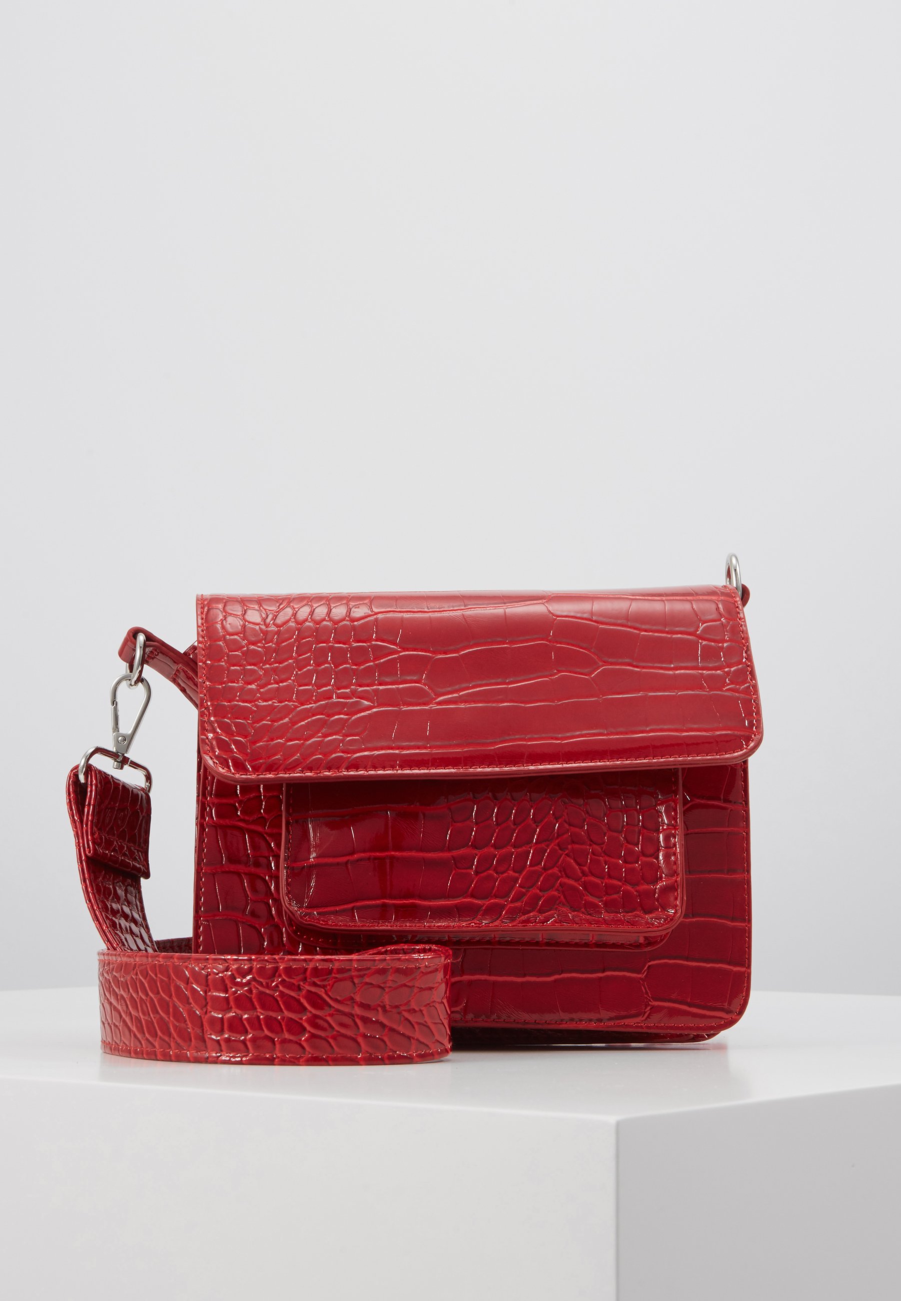 HVISK Skulderveske wine red Zalando.no HVISK Skulderveske wine red Zalando.no