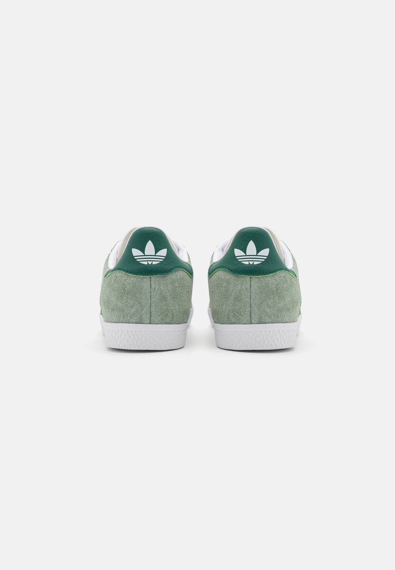 adidas gazelle silver green womens adidas W Gazelle Indoor 'Green Glow Pink' 7.5