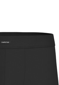 Schwarze Boxershorts mit elastischem Bund. Der Bund zeigt das "Impetus"-Logo in Weiß auf einem strukturierten Hintergrund.