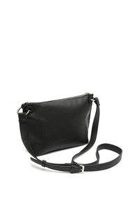 Musta nahkainen vartalon yli kulkeva laukku, jossa on vetoketjukiinnitys, litteä suorakulmainen muoto, pitkä säädettävä olkahihna ja etutasku.