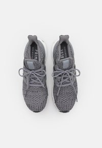 Adidas Performance Ultraboost 4 0 Dna Unisex Sportbaciai Grey Three Core Black Pilka Zalando Lt