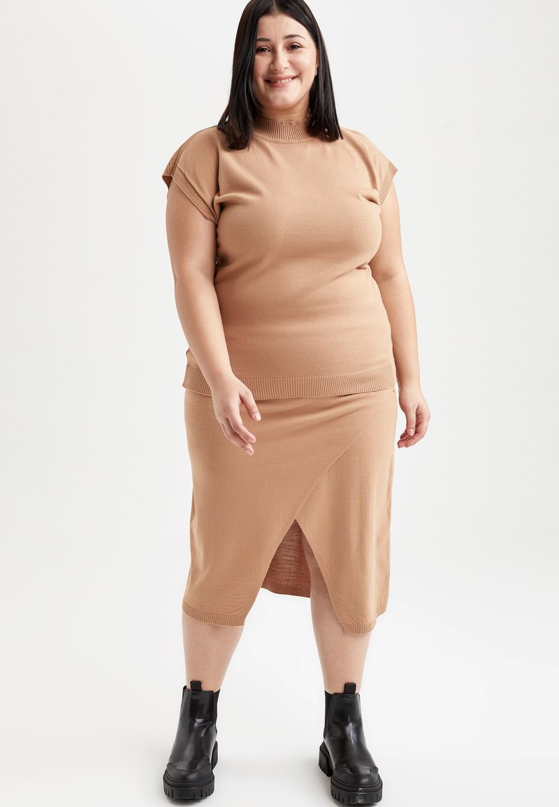 DeFacto Kokerrok beige DeFacto Kokerrok beige