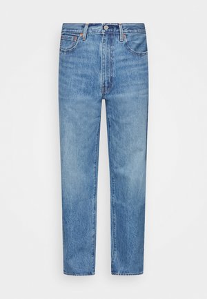 Lichtblauwe denim jeans met een rechte snit, vijf zakken, knoopsluiting en stikselaccenten. Verweerde textuur over het geheel.