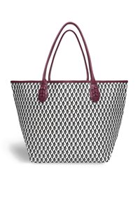 Suuri olkalaukku, joka on valmistettu kuviollisesta kankaasta, jossa on geometrinen musta-valkoinen muotoilu. Varustettu viininpunaisilla synteettisistä nahkaa olevilla kahvoilla ja yksityiskohdilla.