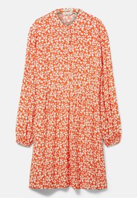 Robe orange à manches longues avec motif abstrait de baies blanches, taille froncée, encolure ronde et boutons dissimulés à l'avant.