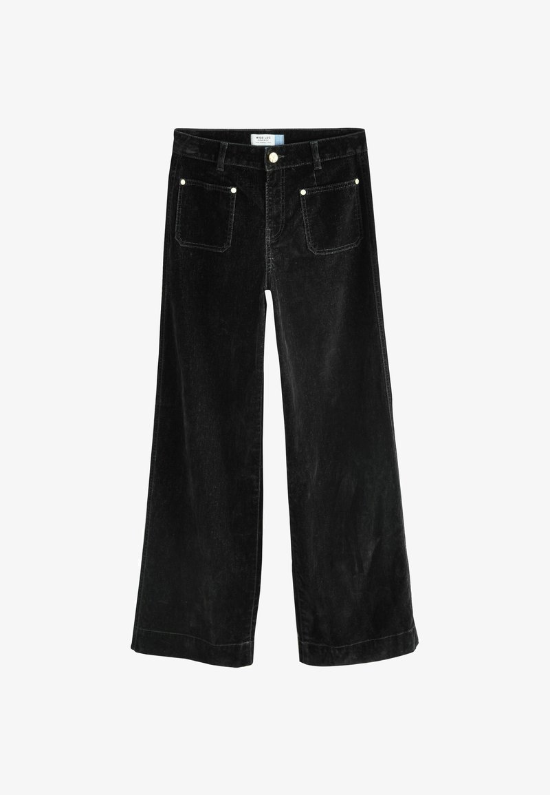 Schwarze weit geschnittene Cordhosen mit Fronttaschen, silberner Knopfverschluss und kontrastierenden Nähten. Weiche Textur und lockerer Schnitt über die gesamte Hose.