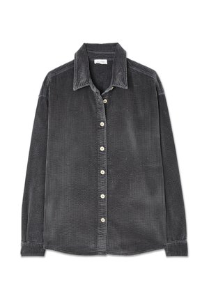 Grå velour skjorte med knaplukning fortil, spredt krave, lange ærmer og struktureret stof; har cremefarvede knapper og broderede detaljer.