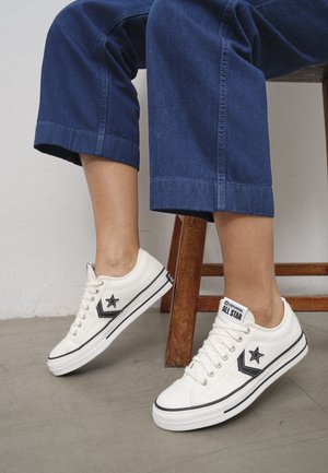 Baskets basses - white