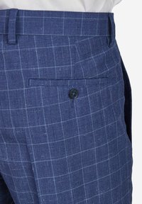 Navyblauwe gecheckte broek van textuurstof, met een enkele achterzak met een knoop, slim fit en een rechte pootontwerp.
