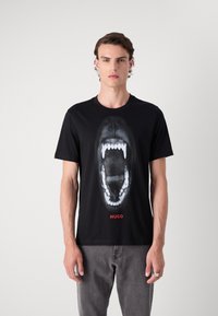 HUGO DAYAKING - T-shirt med print - black
