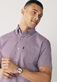 Next EASY OXFORD - Camisa - red navy blue gingham check