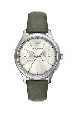 Silberne runde Uhr mit weißem Zifferblatt, zwei Unterzifferblättern, grünem Lederarmband, Datumsfenster bei sechs Uhr und Emporio Armani-Logo bei zwölf Uhr.