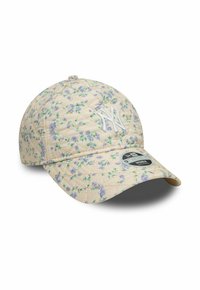 Gestepptes Basecap in hellem Gelb mit floralem Muster, das lila Blumen zeigt. Weiß gesticktes Logo auf der Vorderseite und mit einem gebogenen Schild.