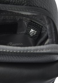 Castelijn & Beerens ONYX SLING RFID - Rugzak - zwart