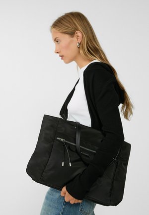 Shopping bags - black