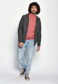 Unausgewählt, anthracite