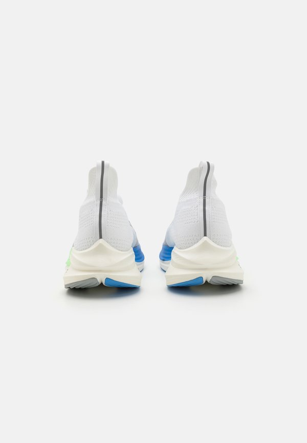 NEO ZEN - Road running shoes - mint4