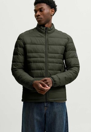 Jack & Jones JJEKINGSLEY LIGHT PUFFER COLLAR NOOS - Manteau d'hiver - rosin
