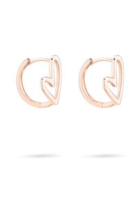 Un paio di orecchini a cerchio in oro rosa, ciascuno con una forma a cuore stilizzata integrata nel design del cerchio.