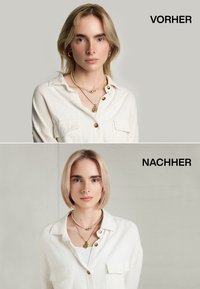 Två bilder visar en person med varierande frisyrer. Den övre har långt, vågigt hår; den undre visar en kort, rak bob. Båda bär lager av halsband.