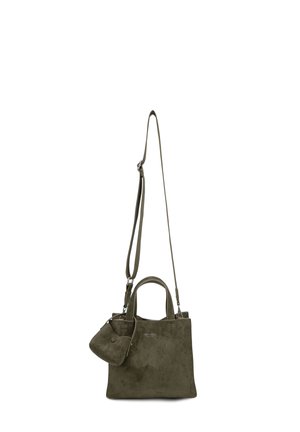 Borsa in camoscio verde oliva con due manici, una tracolla lunga rimovibile e una piccola pochette abbinata attaccata al lato.