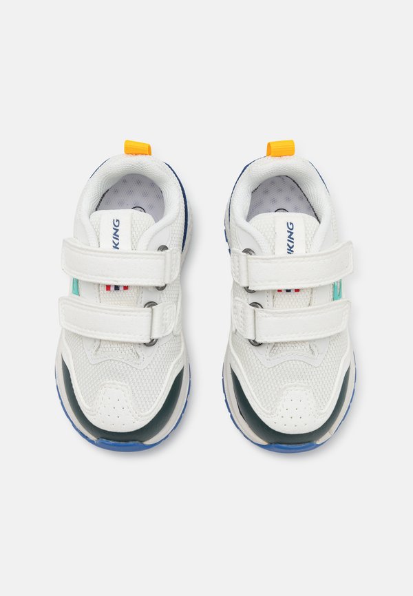 CENTURY WP UNISEX - Trainers4