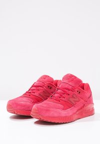 New Balance Sneaker low - red