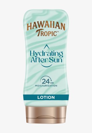 Hawaiian Tropic hydraterende aftersun-lotion met 24 uur hydratatie in een licht turquoise flesje met gouden dop en blauwe etikettenband.
