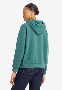 Levi's® EVERYDAY HOODIE - Mikina - bistro green