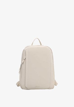 Rechteckiger beiger Rucksack mit oberem Griff, vertikalen Frontnähten, seitlichem Reißverschluss und verstellbaren Schultergurten.