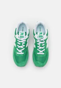 New Balance ML574 UNISEX - Sapatilhas - green