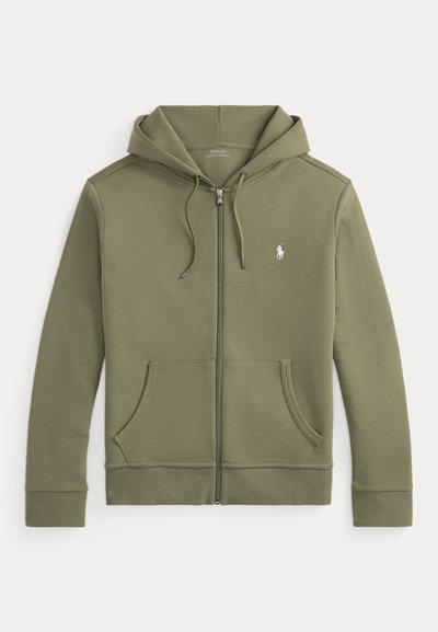 Φούτερ σε στυλ hoodie σε ελιά πράσινο με φερμουάρ μπροστά, τσέπες μπροστά, κουκούλα με κορδόνι και μικρό λευκό λογότυπο Polo Ralph Lauren στο αριστερό στήθος.