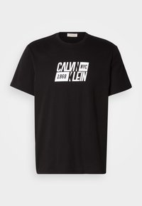 SPORT LOGO CLASSIC TEE - Nyomott mintás póló - black