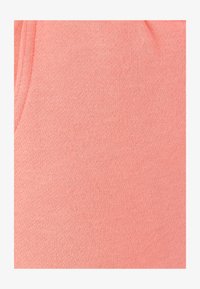 Non selezionato, rose